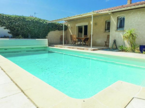 Fabulous Holiday Home with Swimming Pool in Narbonne